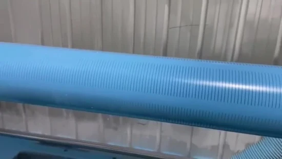 Tuyau en plastique UPVC tubage de puits/tuyau d'écran fendu/tuyau de tubage pour eau profonde extrémité gonflée couleur bleue 110-355 mm